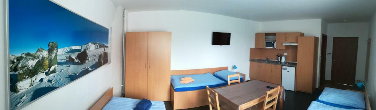 Penzion 411 Solnice Dış mekan fotoğraf